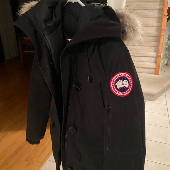 SOLD | Canada Goose Womens Jacket Size Small - Picture 2 of 5